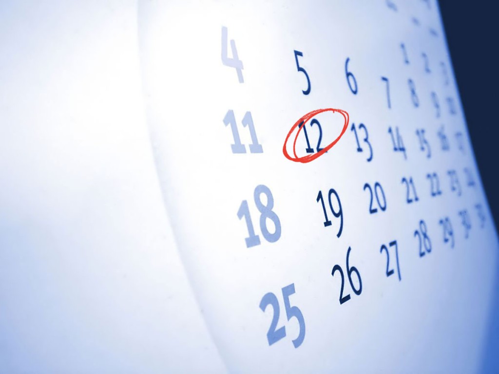 Best time to buy airfare? Six weeks before flight | EXERCISE ON THE